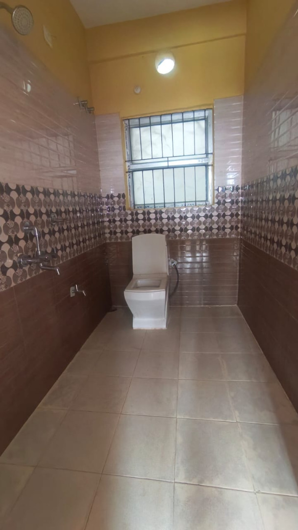 Unfurnished 2bhk in Hatigaon, Guwahati, Assam, India for Rent